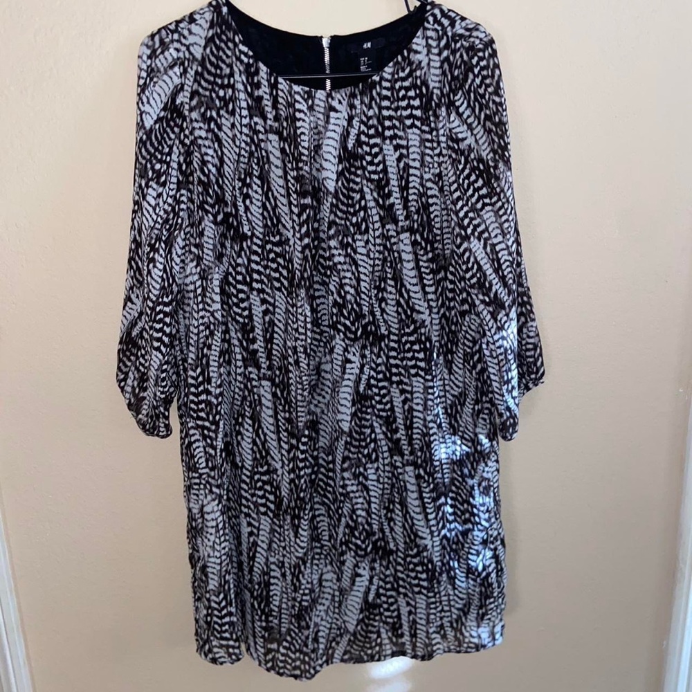 H&M super cute shirt dress y2k long sleeve blouse black and white hippie skirt